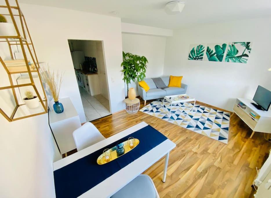 Moderne Wohnung In Vorstadtidylle Zu Bayreuth Heinersreuth Экстерьер фото